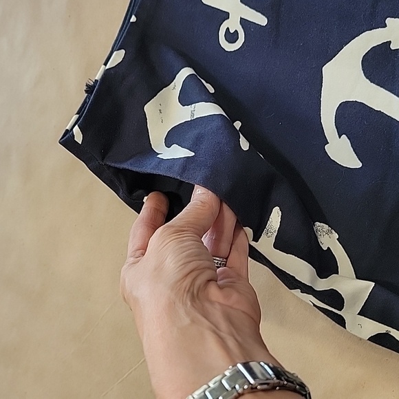 J. Crew Size 2 Stretch Nautical Navy Blue w/ Distressed White Anchor Print Skirt - Picture 9 of 10
